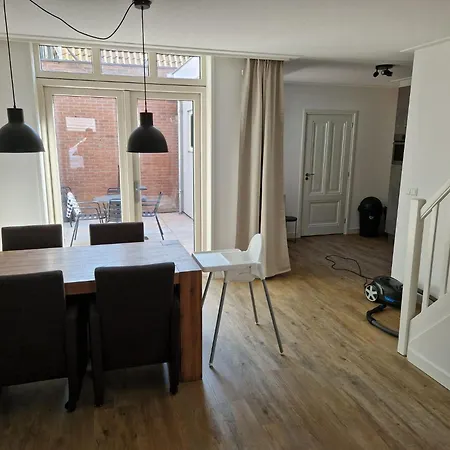 Gerenoveerde Jaren 1930 Woning In Hartje